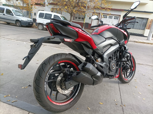 Imagen 3 de 9 de Bajaj Dominar 250 Modelo 2021