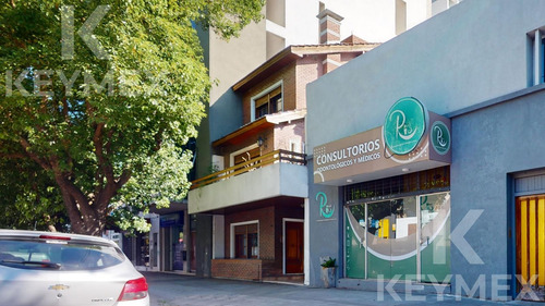 Casa De 3 Dormitorios En Venta En La Plata