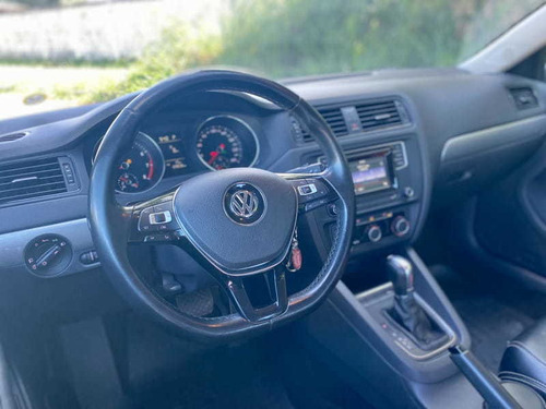 Imagem 8 de 11 de Volkswagen Jetta Tl Af