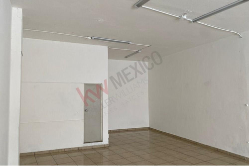 ¡renta De Local Comercial Con Excelente Ubicación En El Centro!