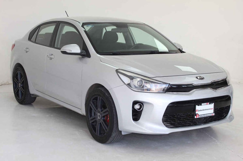 Imagen 7 de 15 de Kia Kia Rio Sedan 2018 4 Cilindros