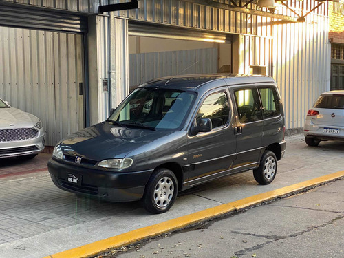 Peugeot Partner Patagónica 1.9 /// 2009 - 250.000km