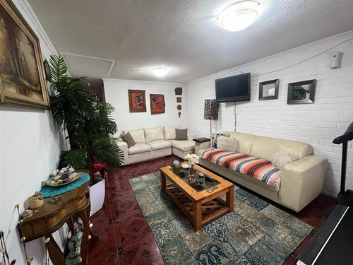 Imagen 5 de 14 de Casa En Venta De 3 Dorm, 1 Baño En Puente Alto