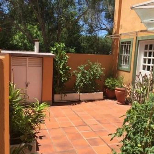 Casa Quinta Gran Lote Barrio Altavista