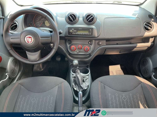 Imagem 5 de 9 de Fiat Uno Sporting 1.4 Evo Fire Flex 8v 4p Flex 2014