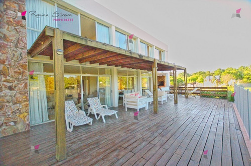 Casa En Venta La Barra- Ref: 8987