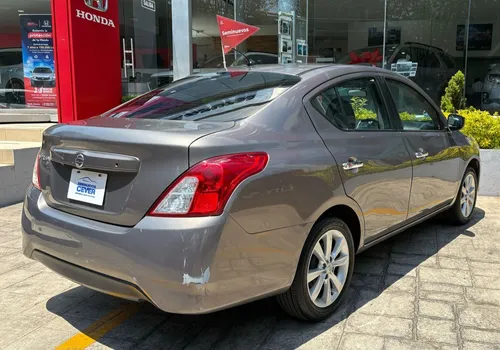 Nissan Versa 1.6 Advance At