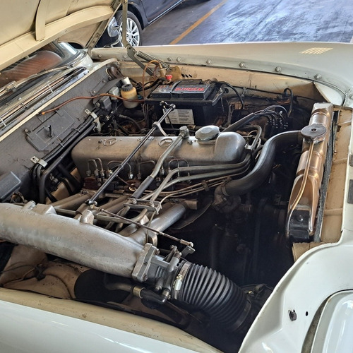Imagen 14 de 25 de Mercedes Benz 220se