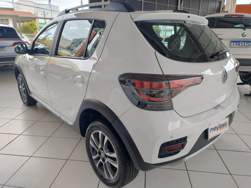 Renault Sandero 1.6 16V 4P SCE FLEX STEPWAY ICONIC X-TRONIC AUTOMÁTICO CVT