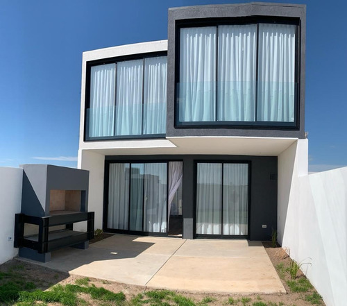 Imagen 8 de 12 de Dúplex En Venta Prados De Manantiales 3 Dormitorios