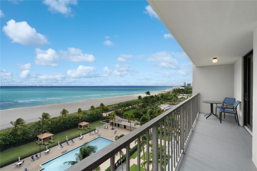Departamento En Venta Ubicado En 2301 Collins Ave, Miami, Florida