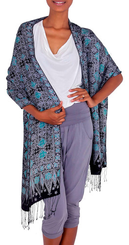 Novica Chal De Seda Batik Azul Estampado A Mano Para Mujer -
