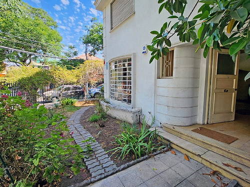 Venta Casa Providencia 5d+4b+2est+1bod 263m2 Barrio Tranquil