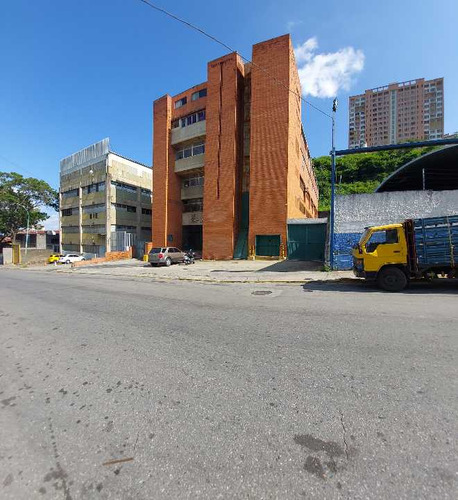 Vendo Edificio 4600m2  Palo Verde 9513