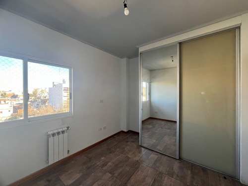 Venta De Departamento 2 Ambientes Con Balcon