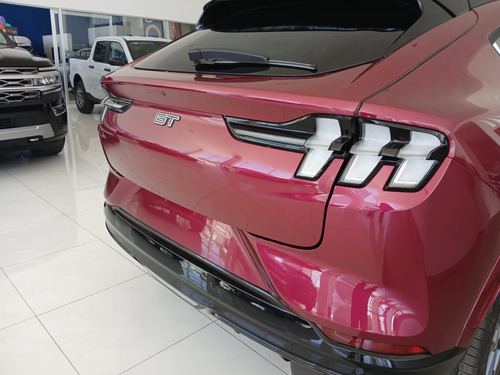 Ford Mustang Mach-e Gt 2025