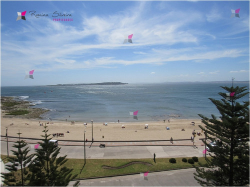 Frente Al Mar ,excelente Ubicacion- Ref: 10023