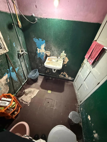 Se Venden 2 Casas En Lezica Mismo Padrón