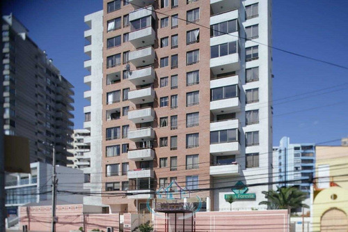 Sobre Avda Angamos Cerca Del Parque Brasil
