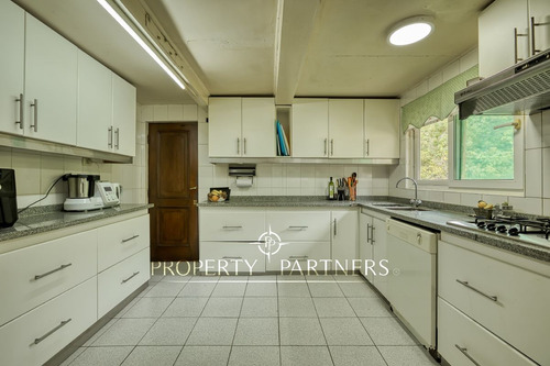 Gran Terreno Plano Con Casa De Madera En El Arraya...