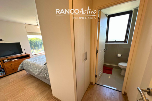 Moderno Depto En Venta De 3 Dormitorios, 2 Baños En Valdivia
