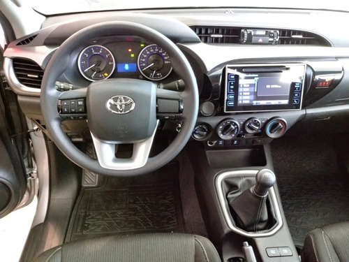 Imagen 16 de 25 de Toyota Hilux Sr 2.4tdi 150cv 4x2 Mt 0km Entrega Inmediata