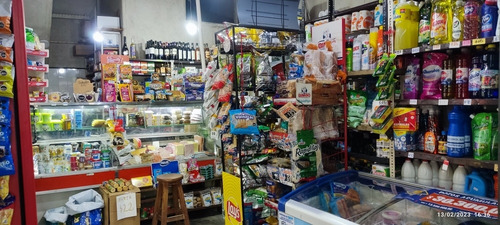Imagen 1 de 10 de Almacen Con Muy Buen Funcionamiento