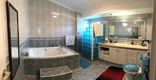 Imagen 4 de 7 de Casa En Urb Altos De Guataparo, Valencia Luz M 04147550846 Fr