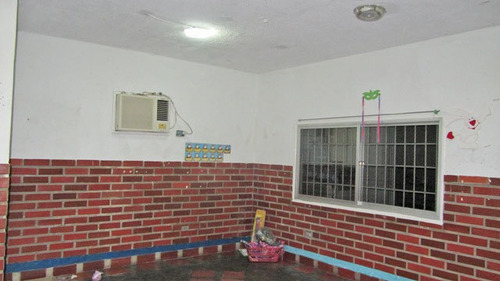 Imagen 8 de 14 de Local Comercial, Urb. Rio Caura.