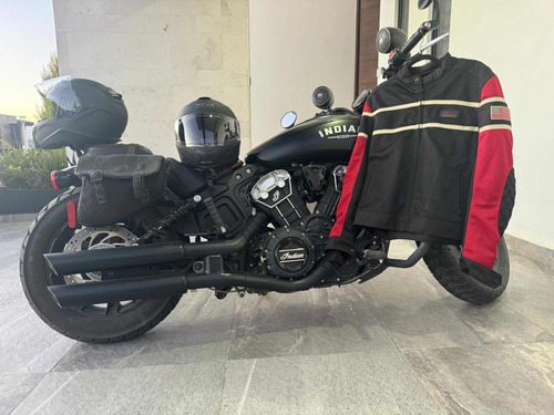 Motocicleta Tipo Chopper, Color Negra