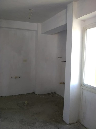 Imagen 5 de 14 de Apartamento En Av Fuerzas Aéreas 04128887550
