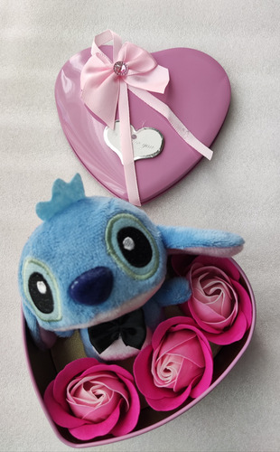 Caja Regalo. Incluye Peluche Stitch + Flores Perfumadas 