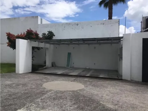 Casa En Remate En San Francisco Juriquilla, F-1829