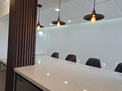 Josefina Toledo: Hermoso Apartamento En Venta En El Parral, 160m², Estudio, Maletero, Circuito De Cámaras, Balcón, Gym, Sauna, Planta Y Pozo, Piscina, Caney, 259969