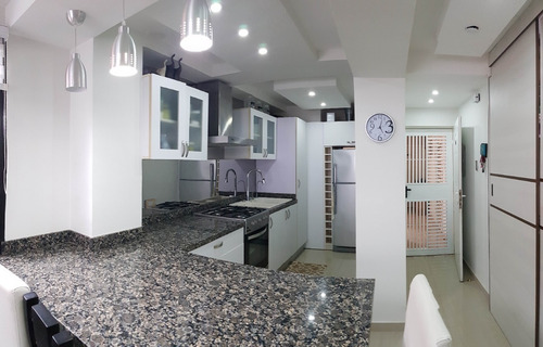 Imagen 4 de 13 de Lujoso Y Cómodo Apartamento. 04127800070. Cod Mls 23-5286