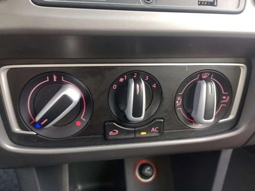 Volkswagen Fox 1.0 MPI COMFORTLINE 12V FLEX 4P MANUAL