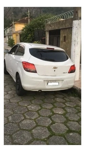 Imagem 3 de 5 de Chevrolet Onix