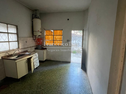 Casa En Venta 3 Ambientes Con Local En Ramos Mejía