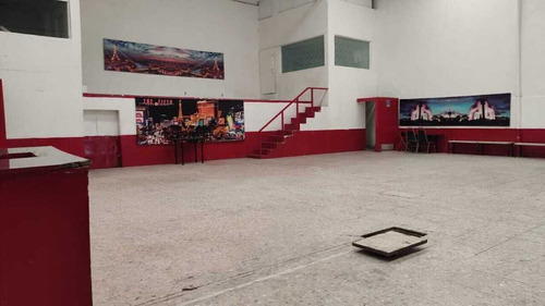 Venta Salón De Eventos Como Bodega O Plaza, Colonia Romero Rubio Cc
