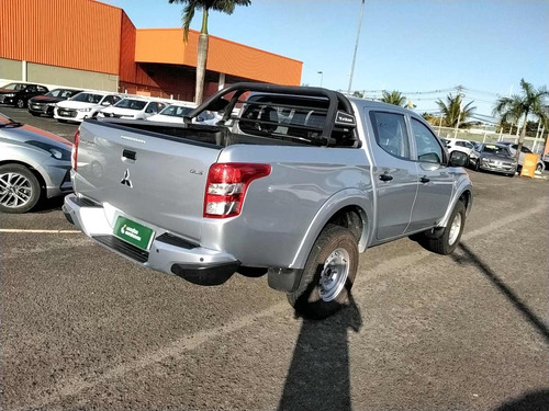 Mitsubishi L200 Triton 2.4 16V TURBO DIESEL GLS CD 4X4 AUTOMÁTICO