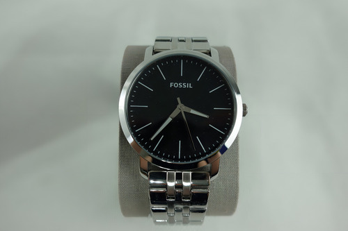Relógio Fossil | | Cor original da pulseira: cor da moldura preta, cor de fundo prateada, cor de fundo preta