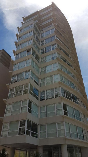 Imagen 14 de 18 de Piso De 4 Ambientes - Vista Al Mar - Alvarado Y Parque San Martín
