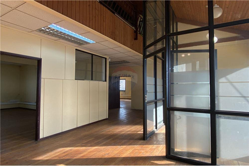 Imagen 9 de 30 de Planta De Oficinas De 860m2, Calle Aldunate, Temuco