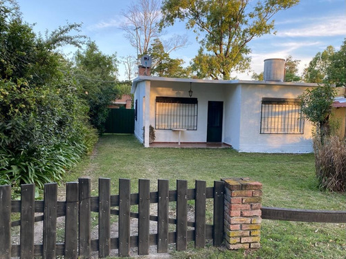 Imagen 2 de 12 de Casa Hermosa Con Piscina!! 099321449 O 099153053