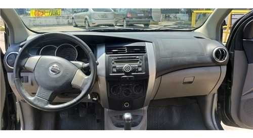 Nissan Livina 1.6 Sl 16v Flex 4p Manual