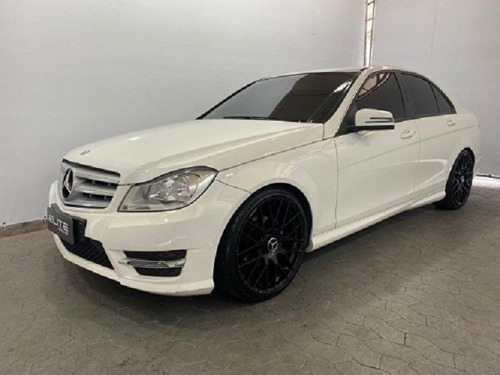 Imagem 1 de 6 de Mercedes C180