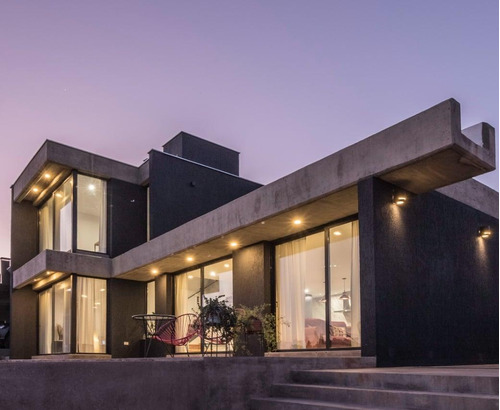 Venta Casa Diseño, Barrio Laderas, Chacras De Coria