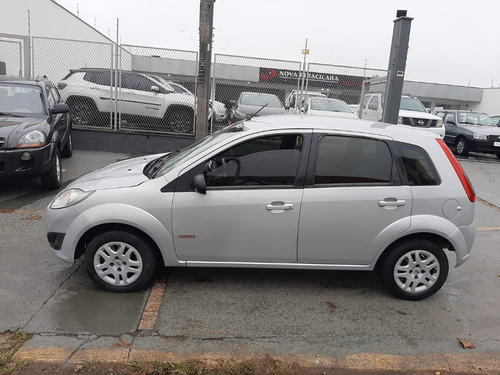 Imagem 12 de 14 de Ford Fiesta Hatch 1.6 Flex