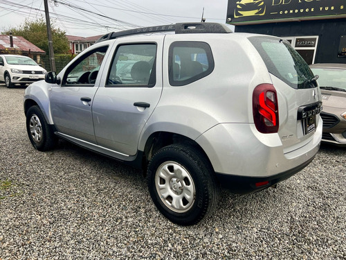 Renault Duster Expression 4x2 Mt F2
