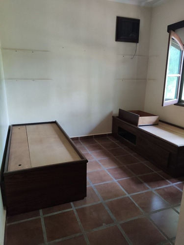 Imagem 17 de 30 de Chácara 3 Dormitórios - 1311 M² Por R$ 600.000 - Jardim Master - Araçoiaba Da Serra/sp - Ch0035